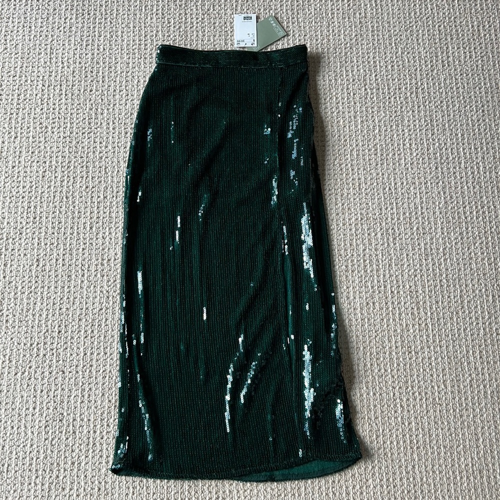 H&M sequin skirt